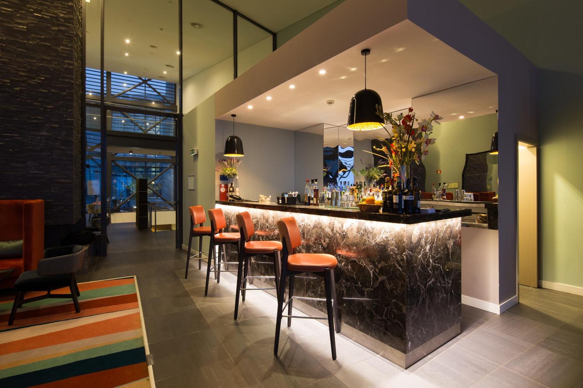 Monchique Resort & Spa Exteriér fotografie The bar at the hotel